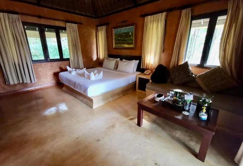 Hotel สะเลเต ชาเล่ต์