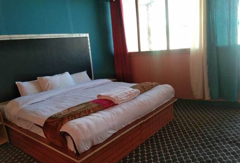 Nirvana Resort At Pangong Beach