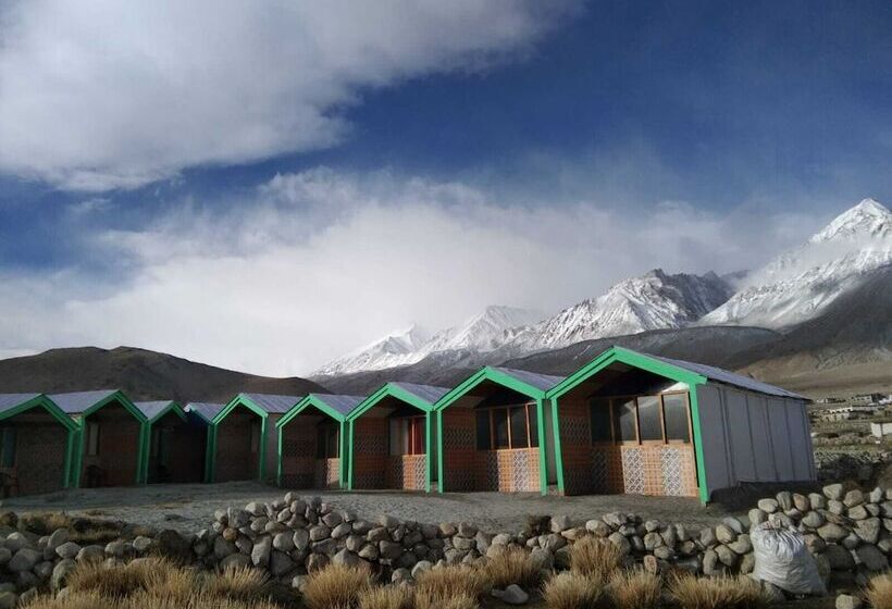 Nirvana Resort At Pangong Beach