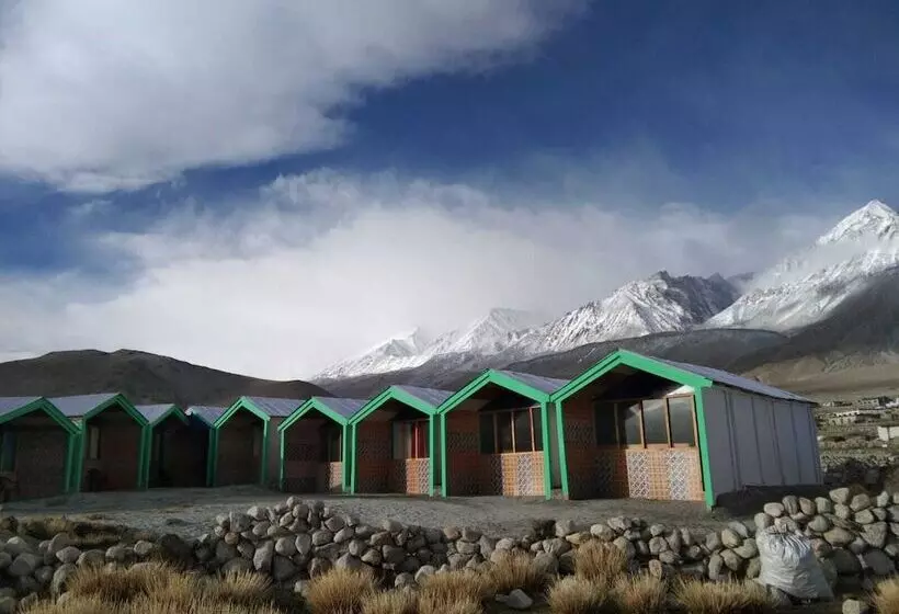 Nirvana Resort At Pangong Beach