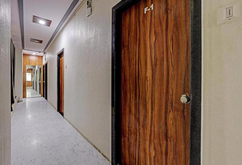 Oyo Flagship Hotel France