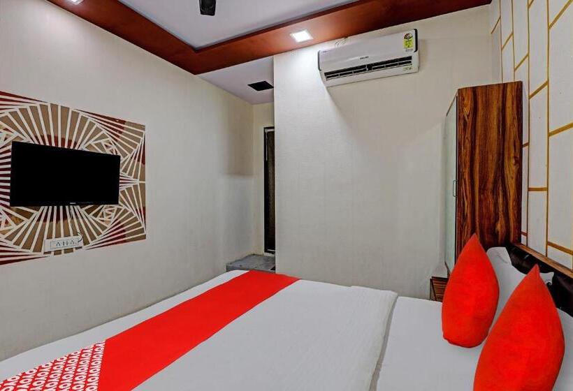 Oyo Flagship Hotel France