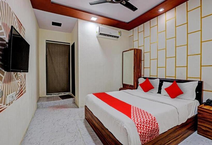 Oyo Flagship Hotel France