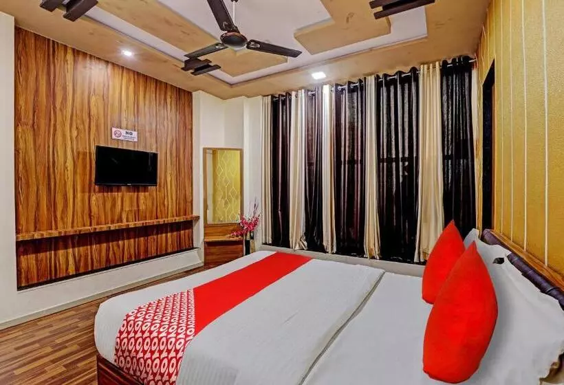 Oyo Flagship Hotel France