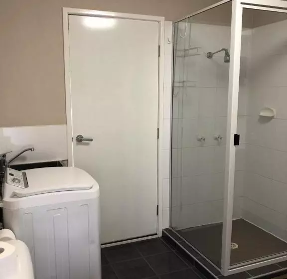 Majatalo Lotus Views