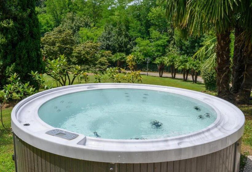 펜션 Villa Pusiana