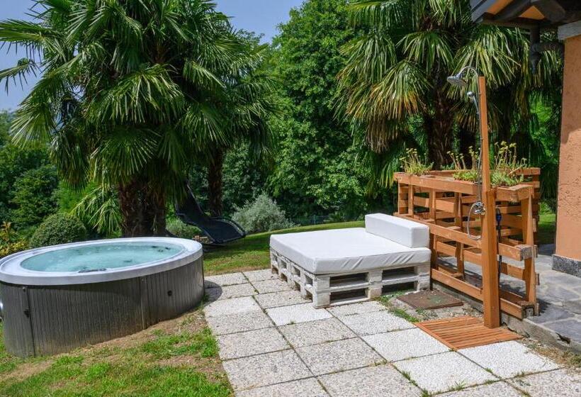 펜션 Villa Pusiana