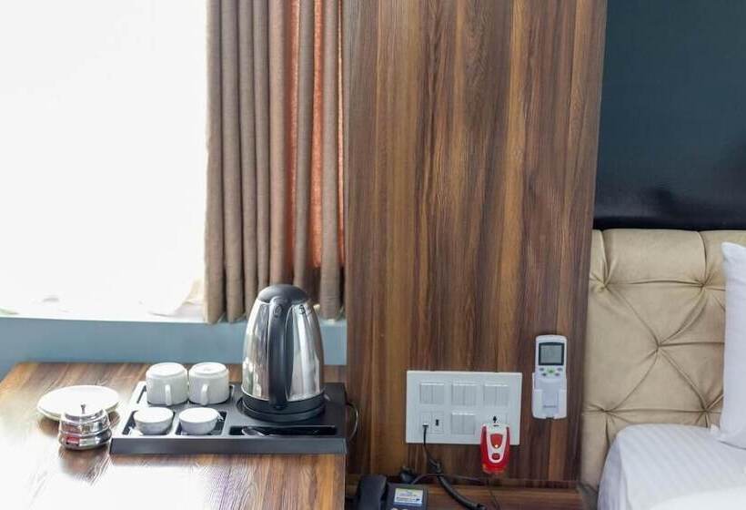 Siddhartha Hotel Grand City