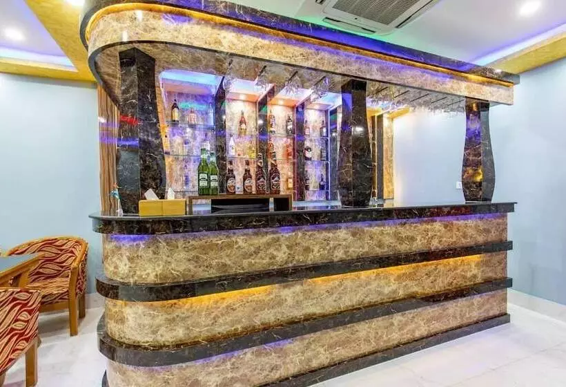 Siddhartha Hotel Grand City