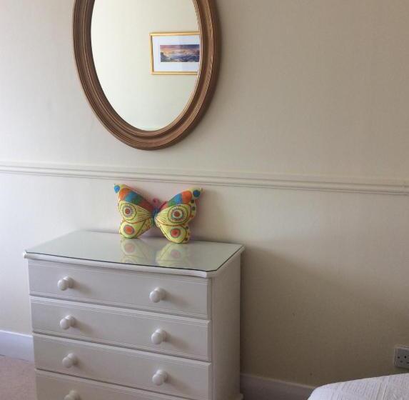 تختخواب و صبحانه Rosebank Guest House