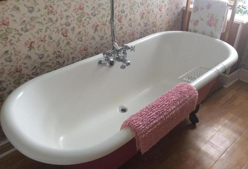 تختخواب و صبحانه Rosebank Guest House