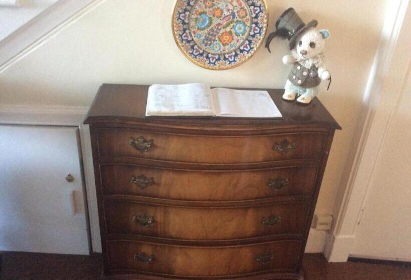 تختخواب و صبحانه Rosebank Guest House