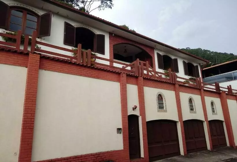 Hostel Mdemarilia