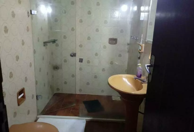 Hostel Mdemarilia