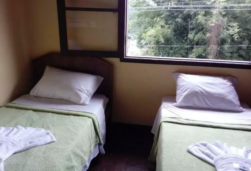 Hostel Mdemarilia