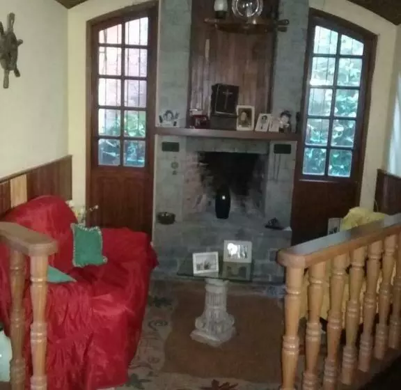 Hostel Mdemarilia