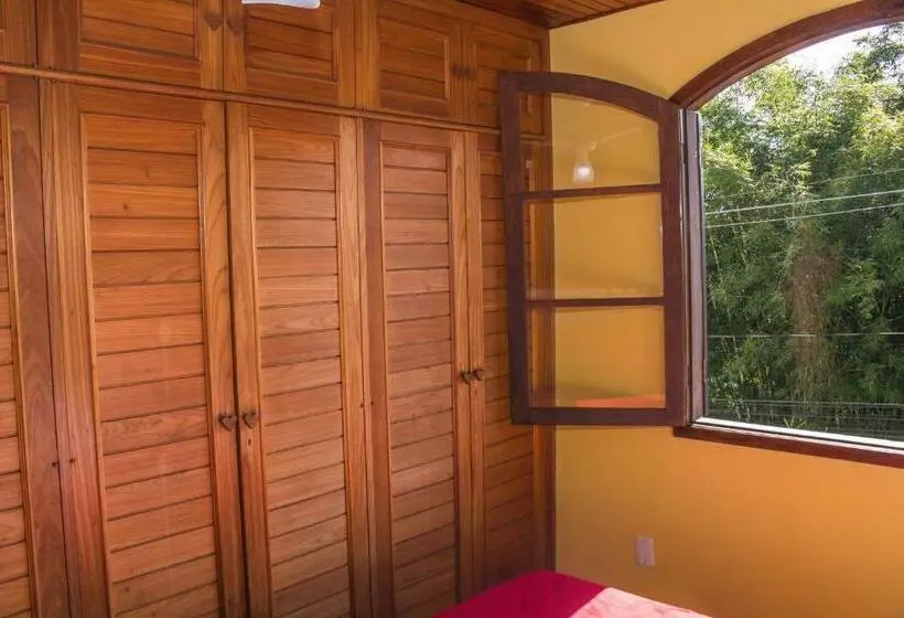 Hostel Mdemarilia