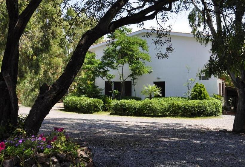 Отель Bed & Breakfast Agriturismo San Macario