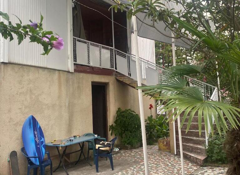 هتل Guest House Bee