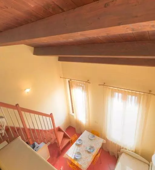 پانسیون Butterfly S House
