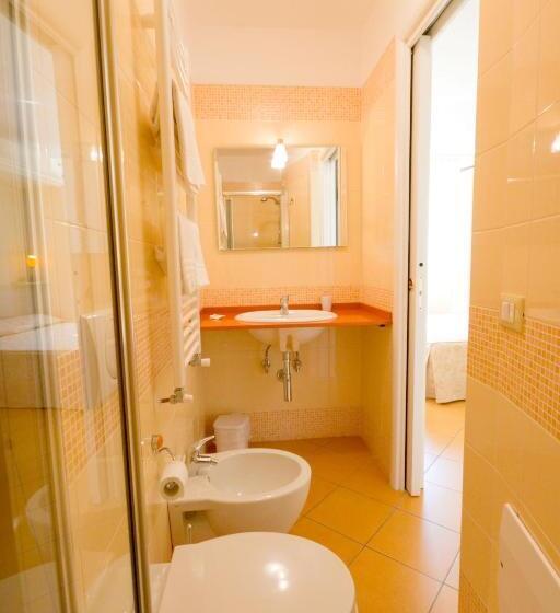 פנסיון Butterfly S House