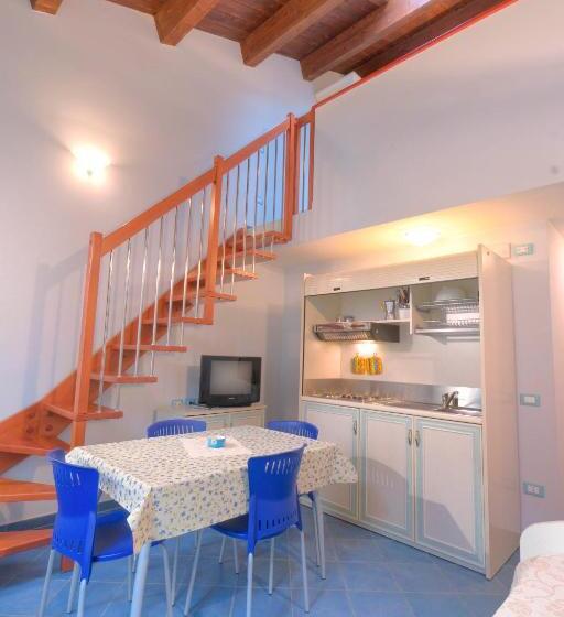 פנסיון Butterfly S House