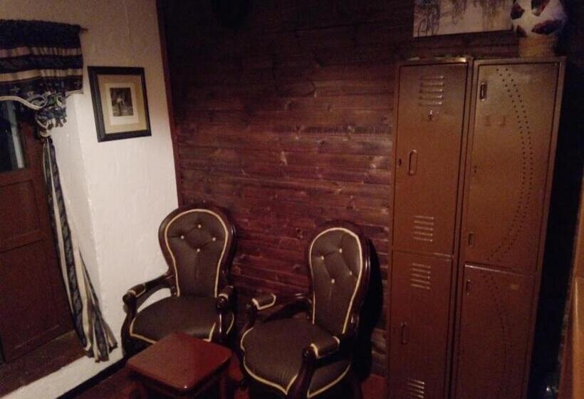 پانسیون Hostal Casa Del Frailejón   Café