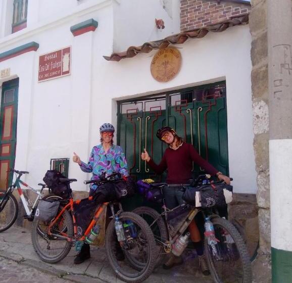 پانسیون Hostal Casa Del Frailejón   Café