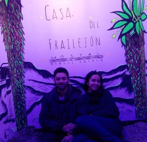 پانسیون Hostal Casa Del Frailejón   Café