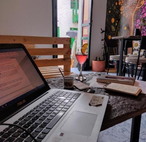 پانسیون Hostal Casa Del Frailejón   Café