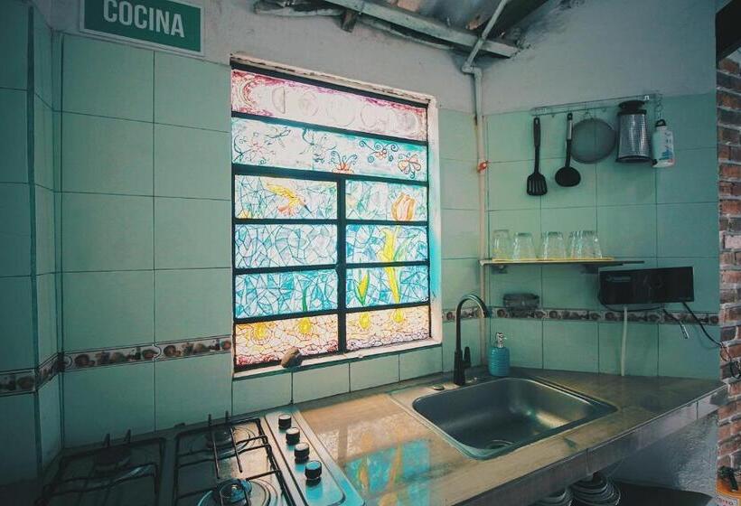 پانسیون Hostal Casa Del Frailejón   Café