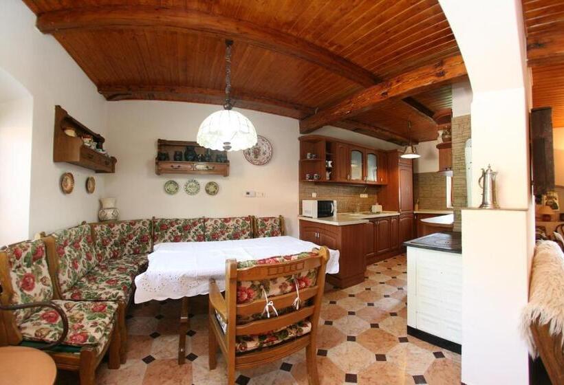 بنسيون Vila Anastasia