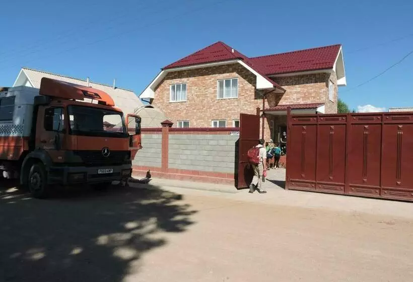 پانسیون Guest House Ulukbek