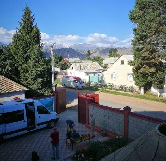 پانسیون Guest House Ulukbek