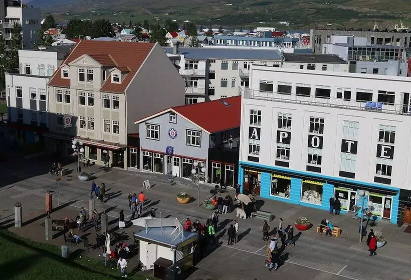 Acco Ice Apartments