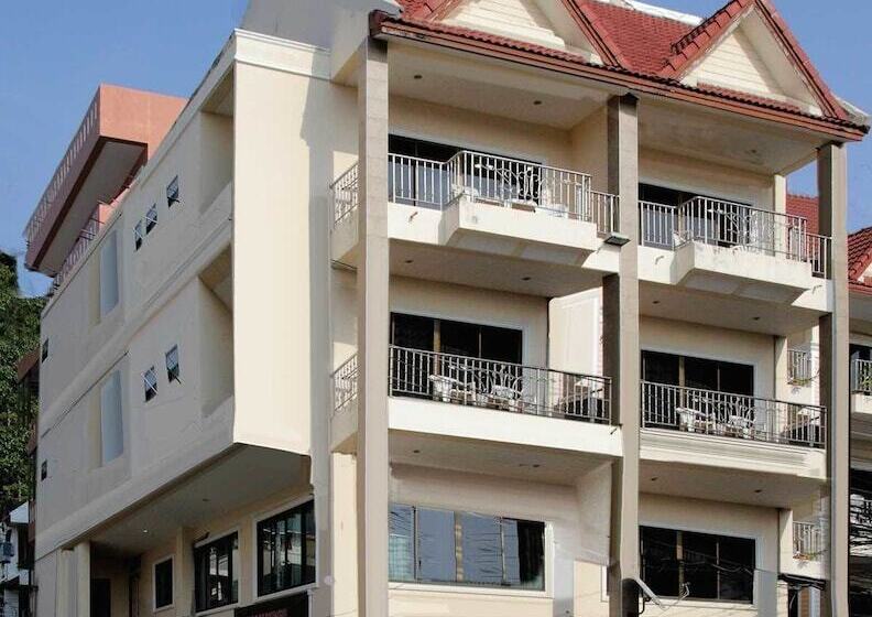 Green Mango Guesthouse Hostel