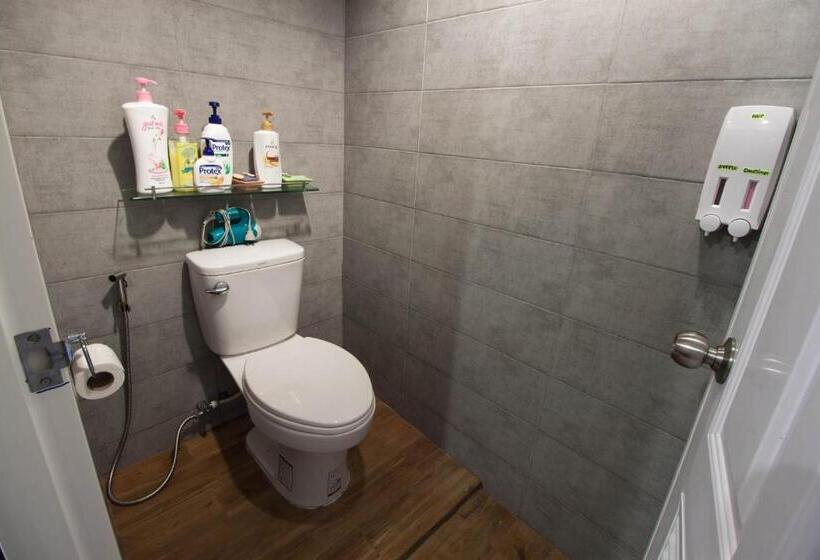 הוסטל Ashi Poshtel