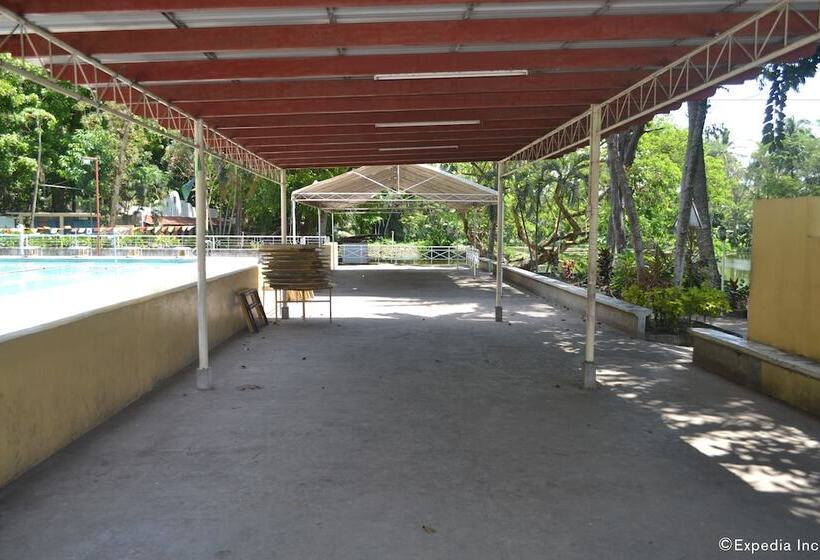 בית מלון כפרי Amandari Cove