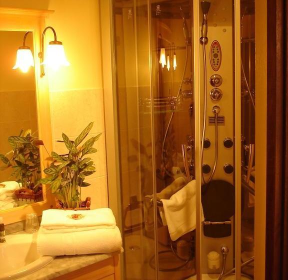 Отель Château La Fleunie Hôtel Et Restaurant