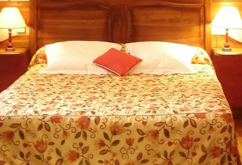 Hotelli Château La Fleunie  Hôtel Et Restaurant