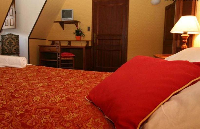 Отель Château La Fleunie Hôtel Et Restaurant