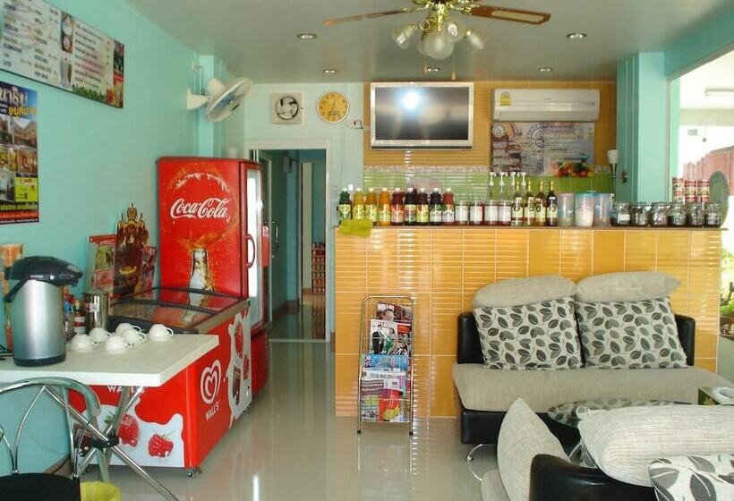 ホテル Chinathip Yusabuy