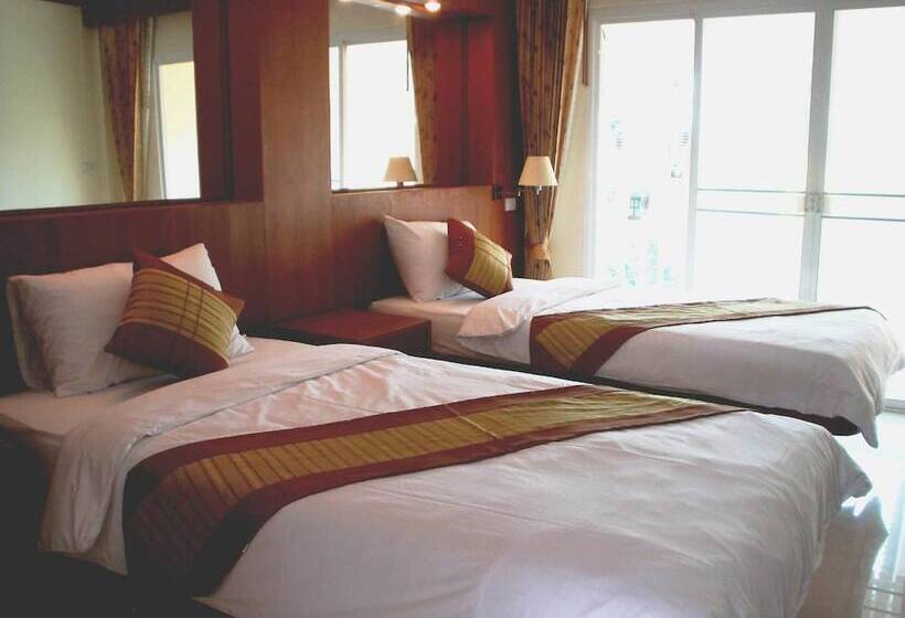 ホテル Chinathip Yusabuy