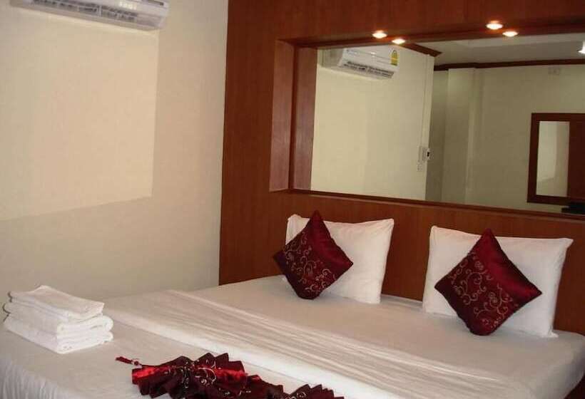 ホテル Chinathip Yusabuy