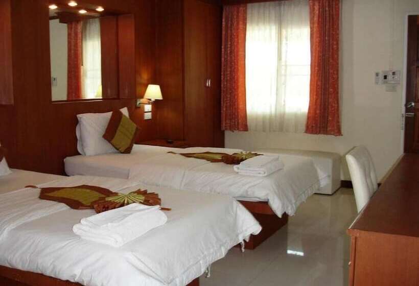 ホテル Chinathip Yusabuy