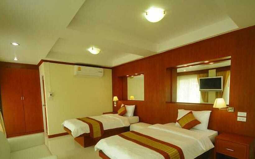 ホテル Chinathip Yusabuy