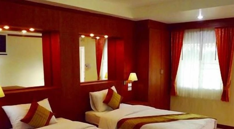 ホテル Chinathip Yusabuy