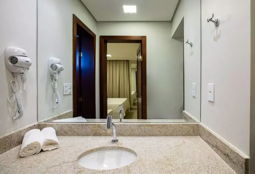 هتل Encantos De Itaperapuã
