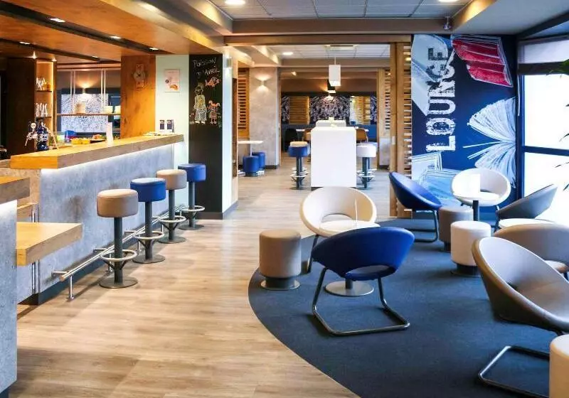 ホテル Ibis Budget Marnelavallée Pontaultcombault