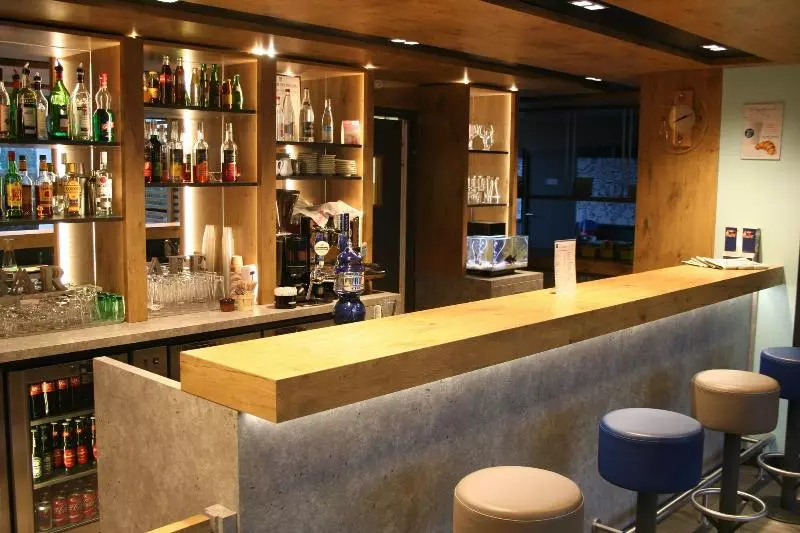 ホテル Ibis Budget Marnelavallée Pontaultcombault